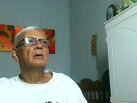 dirtysluttyfist online show from 11-13-25, 01:26