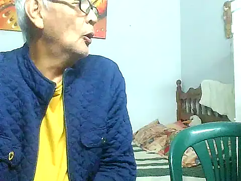 dirtysluttyfist online show from 12-21-25, 06:37