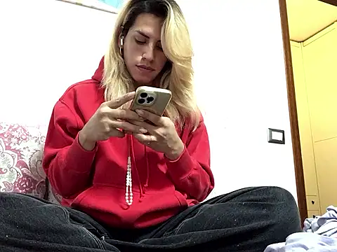 ESTRELLABERECHUCKY online show from 01-16-26, 04:11