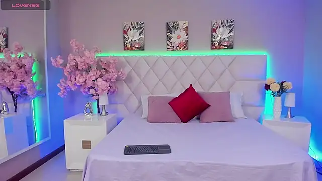 Neko pam online show from 12-19-25, 12:18