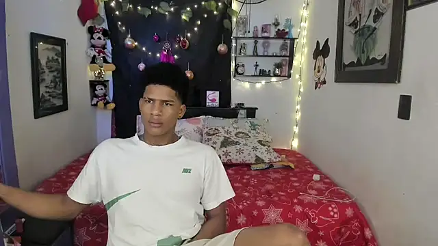 JUANBIGCOCK21CM online show from 12-18-25, 09:18