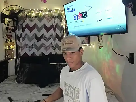 JUANBIGCOCK21CM online show from 06-10-26, 08:43