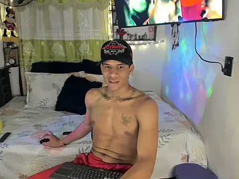JUANBIGCOCK21CM online show from 06-15-26, 11:59