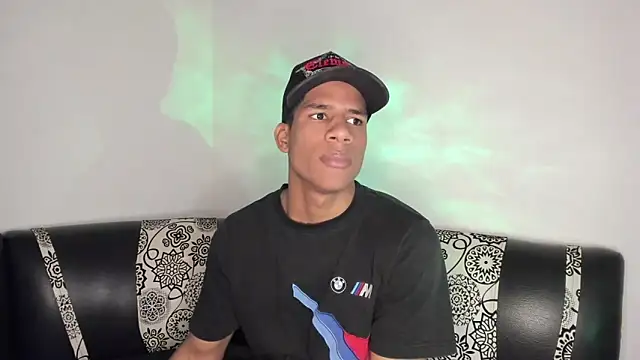 JUANBIGCOCK21CM online show from 04-18-26, 08:09