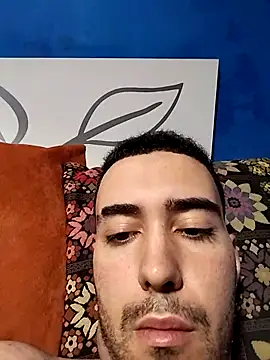 Snapshot of adrihgz chatting on 11-09-25, 09:24 adrihgz online show from 11-09-25, 09:24