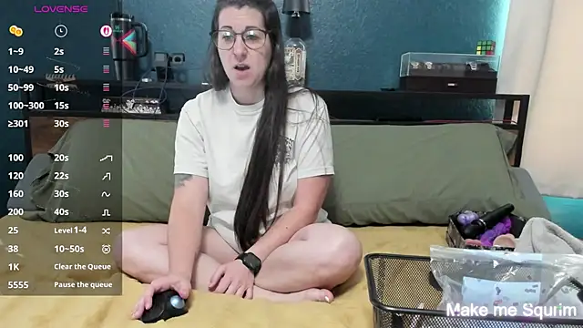 Snapshot of Sammie_Ray chatting on 06-25-26, 02:44 Sammie Ray online show from 06-25-26, 02:44