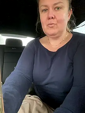 Snapshot of AvaWonderland chatting on 11-17-25, 12:53 AvaWonderland online show from 11-17-25, 12:53