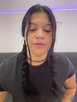 amazonaa9 online show from 04-11-26, 01:15