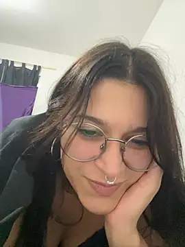 amazonaa9 online show from 04-23-26, 04:52