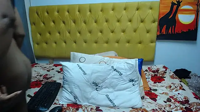 Snapshot of JuiceLips88 chatting on 06-27-26, 04:46 JuiceLips88 online show from 06-27-26, 04:46