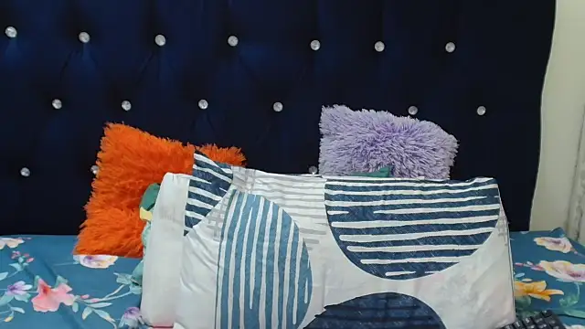 JuiceLips88 online show from 12-02-25, 04:52