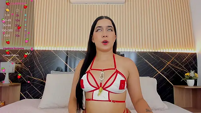 Amy Leah online show from 12-23-25, 03:39