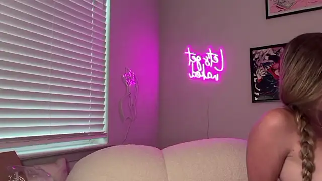 RosieCheeks  online show from 03-12-26, 10:58