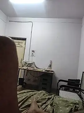 Snapshot of Sandar_clegan chatting on 11-18-25, 06:44 Sandar clegan online show from 11-18-25, 06:44