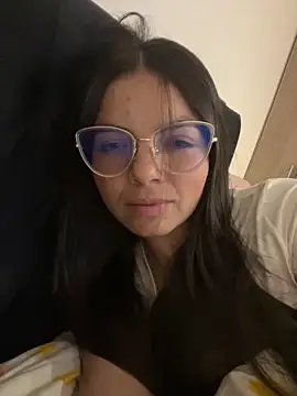 Mariana Ve online show from 11-08-25, 03:43