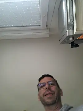 Olifesse online show from 04-04-26, 07:59