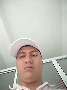 Snapshot of NestedReagent chatting on 02-12-26, 04:51 NestedReagent online show from 02-12-26, 04:51