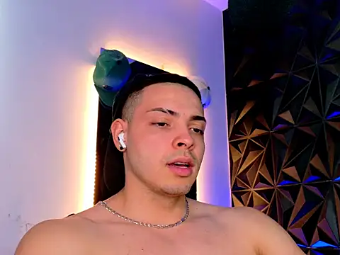 Maxwell Dupont online show from 11-13-25, 08:35