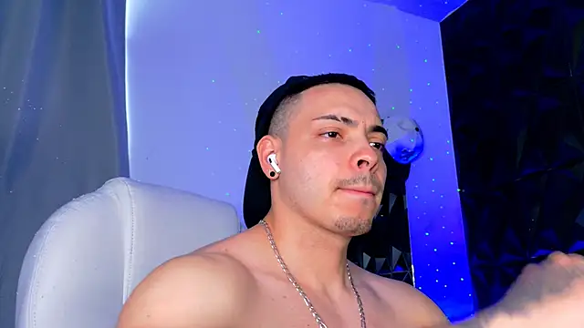 Maxwell Dupont online show from 01-10-26, 06:25