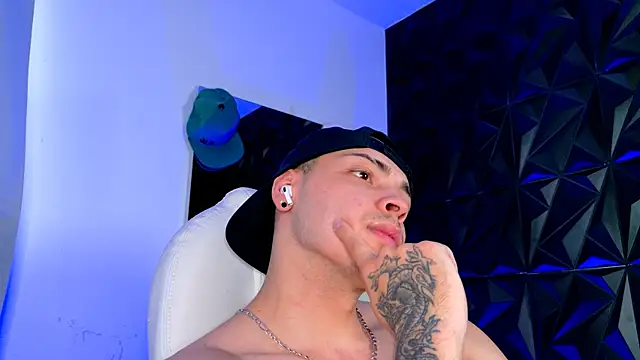 Maxwell Dupont online show from 11-27-25, 07:14