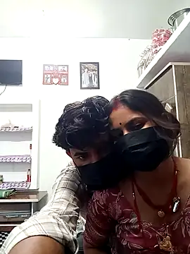 Snapshot of INNAVIN chatting on 06-29-26, 08:10 INNAVIN online show from 06-29-26, 08:10
