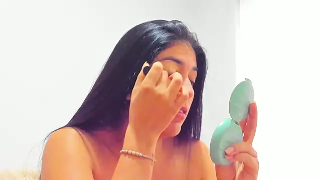 lunnarosse online show from 11-28-25, 12:49