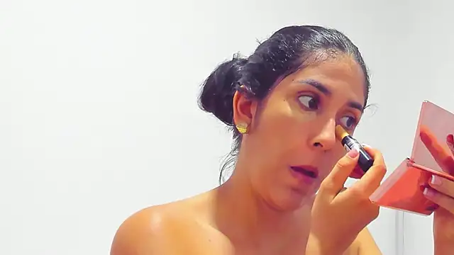 lunnarosse online show from 11-30-25, 04:35