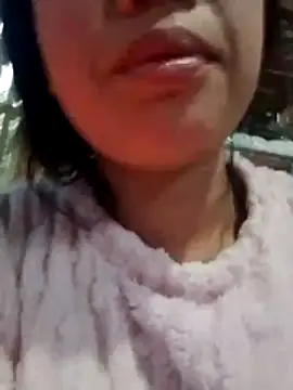 Snapshot of Yumiik2kk chatting on 11-21-25, 12:09 Yumiik2kk online show from 11-21-25, 12:09