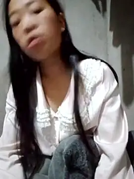 Snapshot of Yumiik2kk chatting on 11-15-25, 09:52 Yumiik2kk online show from 11-15-25, 09:52