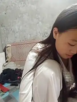 Yumiik2kk online show from 12-14-25, 08:09