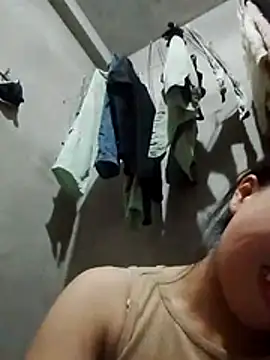 Snapshot of Yumiik2kk chatting on 11-17-25, 11:36 Yumiik2kk online show from 11-17-25, 11:36