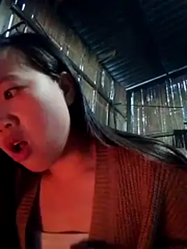 Snapshot of Yumiik2kk chatting on 11-16-25, 11:19 Yumiik2kk online show from 11-16-25, 11:19