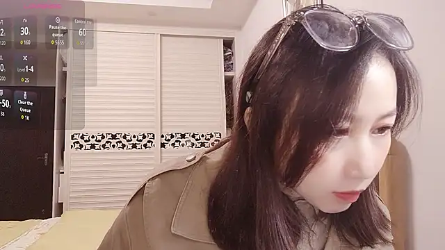 Ella61 online show from 11-11-25, 01:28