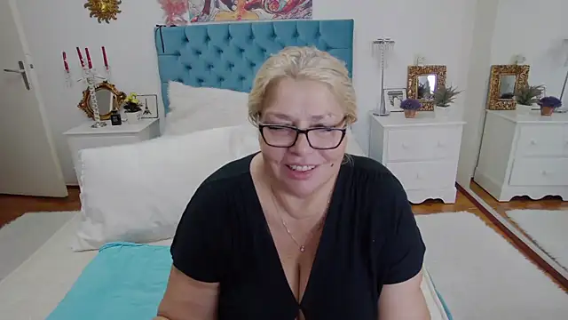 Snapshot of ByaStorm chatting on 09-21-25, 06:24 ByaStorm online show from 09-21-25, 06:24