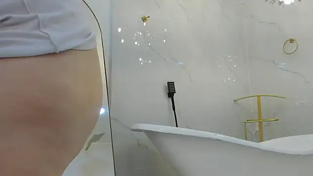 ashley stone7 online show from 12-21-25, 07:59