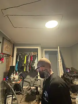 trickydickydaddy online show from 02-10-26, 05:23