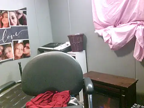 trickydickydaddy online show from 11-30-25, 09:43