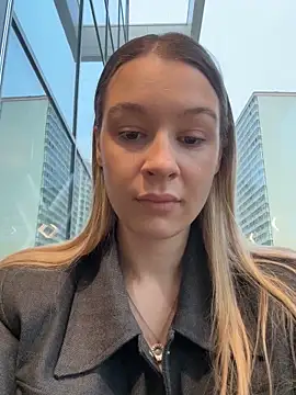 SashaCatt online show from 11-10-25, 07:57