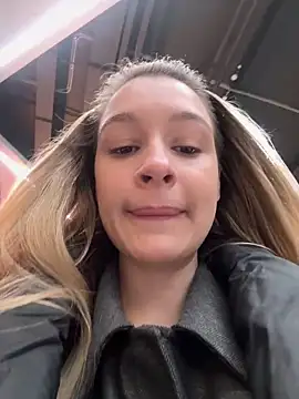 SashaCatt online show from 12-19-25, 12:07