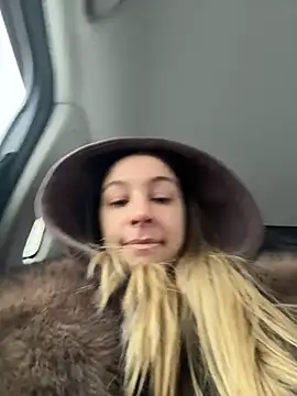 SashaCatt online show from 02-12-26, 06:57