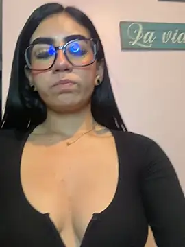 Snapshot of SCARLETT_INK_ chatting on 06-12-26, 10:24 SCARLETT INK online show from 06-12-26, 10:24