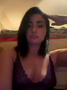 Snapshot of ValayaNoire chatting on 11-19-25, 10:59 ValayaNoire online show from 11-19-25, 10:59