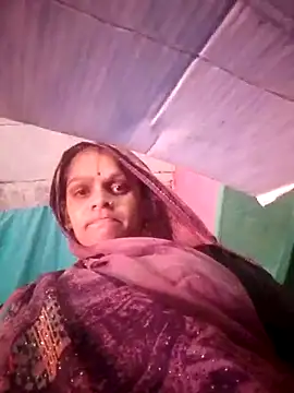 Snapshot of aaruna_hot83 chatting on 11-08-25, 10:19 aaruna hot83 online show from 11-08-25, 10:19