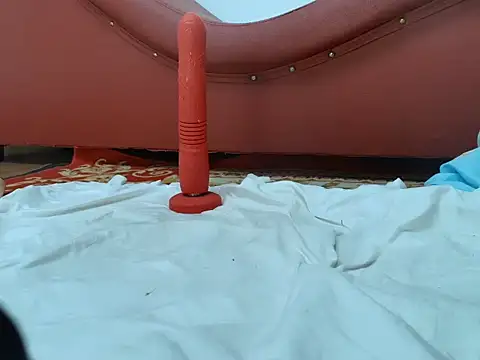 Tiny-122 online show from 03-15-26, 08:43