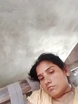 Snapshot of Seema_ji12 chatting on 05-27-26, 09:27 Seema ji12 online show from 05-27-26, 09:27