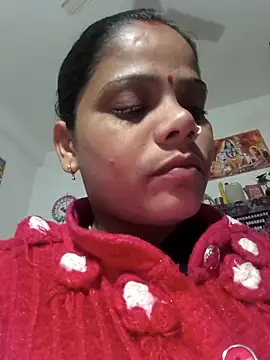 Hot suini online show from 02-11-26, 12:21