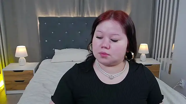 EvaNova  online show from 12-20-25, 04:26