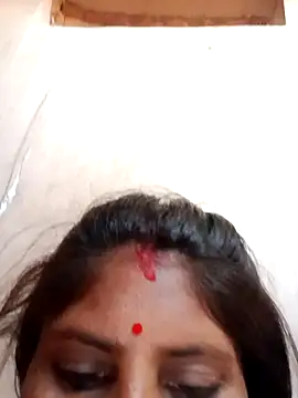 Snapshot of Maya_mohni chatting on 05-19-26, 01:21 Maya mohni online show from 05-19-26, 01:21