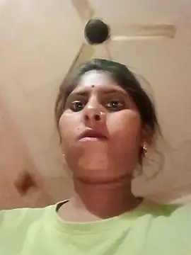 Snapshot of Maya_mohni chatting on 05-20-26, 12:57 Maya mohni online show from 05-20-26, 12:57