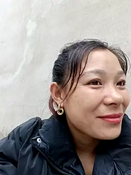 Lyla john online show from 12-16-25, 09:46